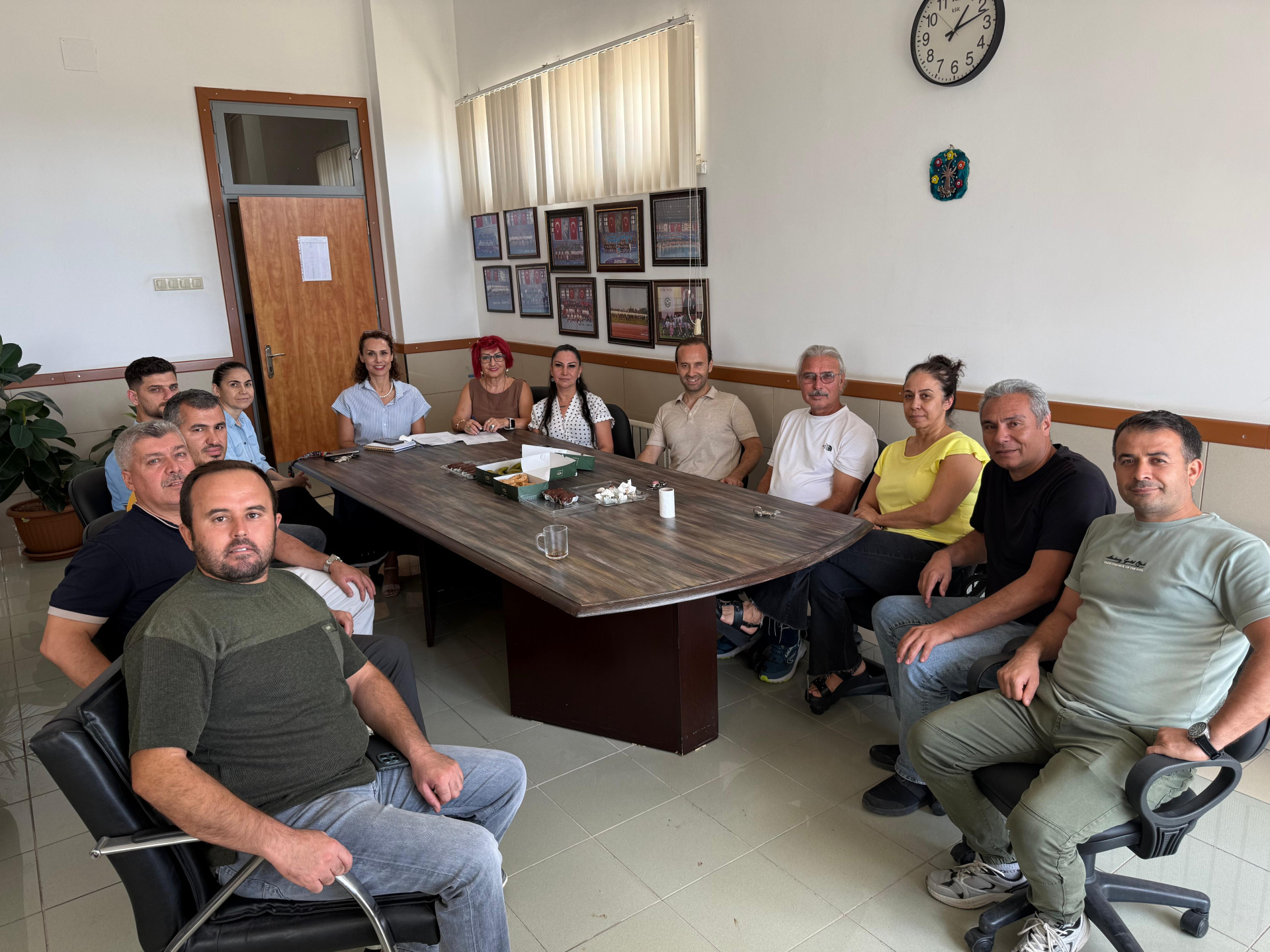 14 Eylül 2026 Pazartesi günü fakülte idari personel toplantısı gerçekleştirildi.